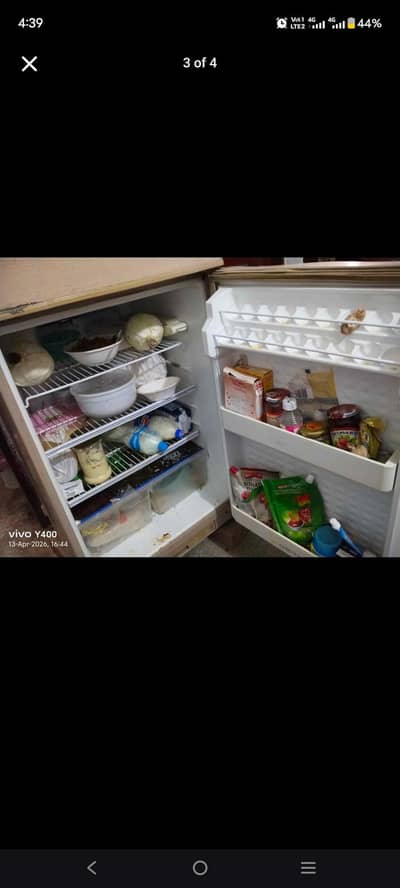 medium size Dawlance refrigerator with perfect cooling n working