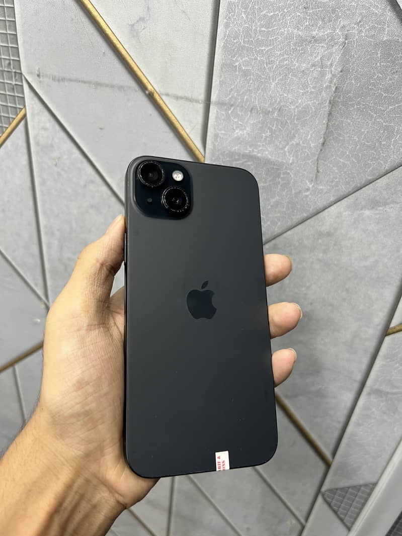 Apple iPhone 15 plus 3