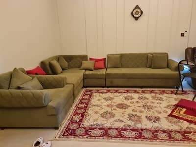 L shaped, 4 seater off white sofa set