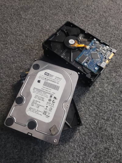 4 desktop hard drives-Hitachi 320gb & WD 250 gb SATA  working candit