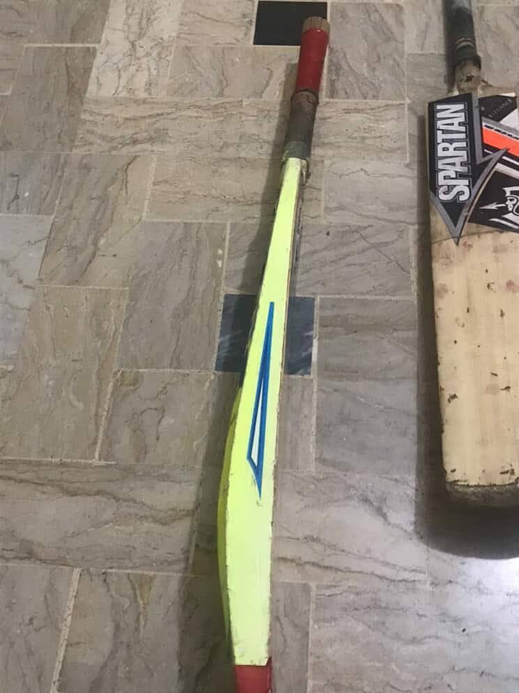 CRICKET BATS 6