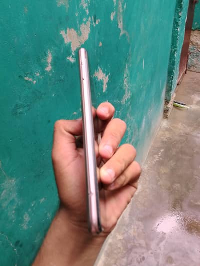 Infinix Hot 12 Play. 03203477010