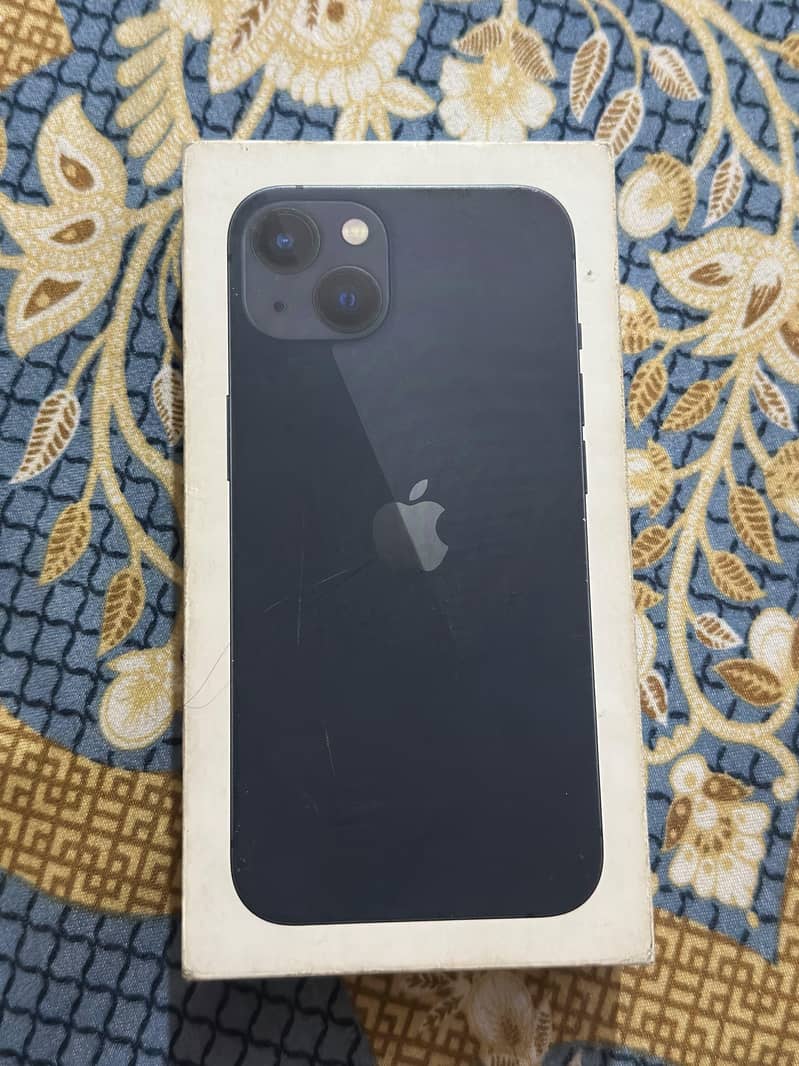 Apple iPhone 13 0