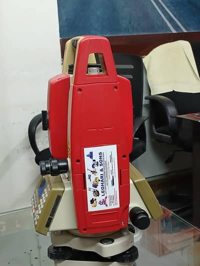 TOTAL STATION