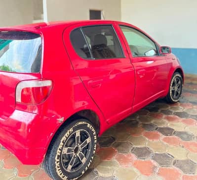 Toyota Vitz 2000