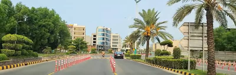 Prime Location Plot for Sale Phase 8 Broadway