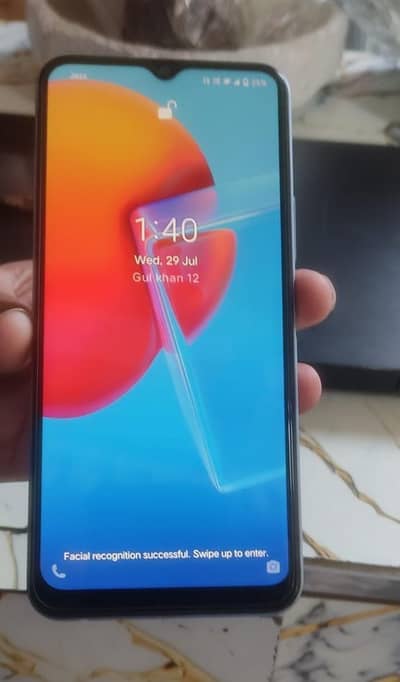Vivo V21