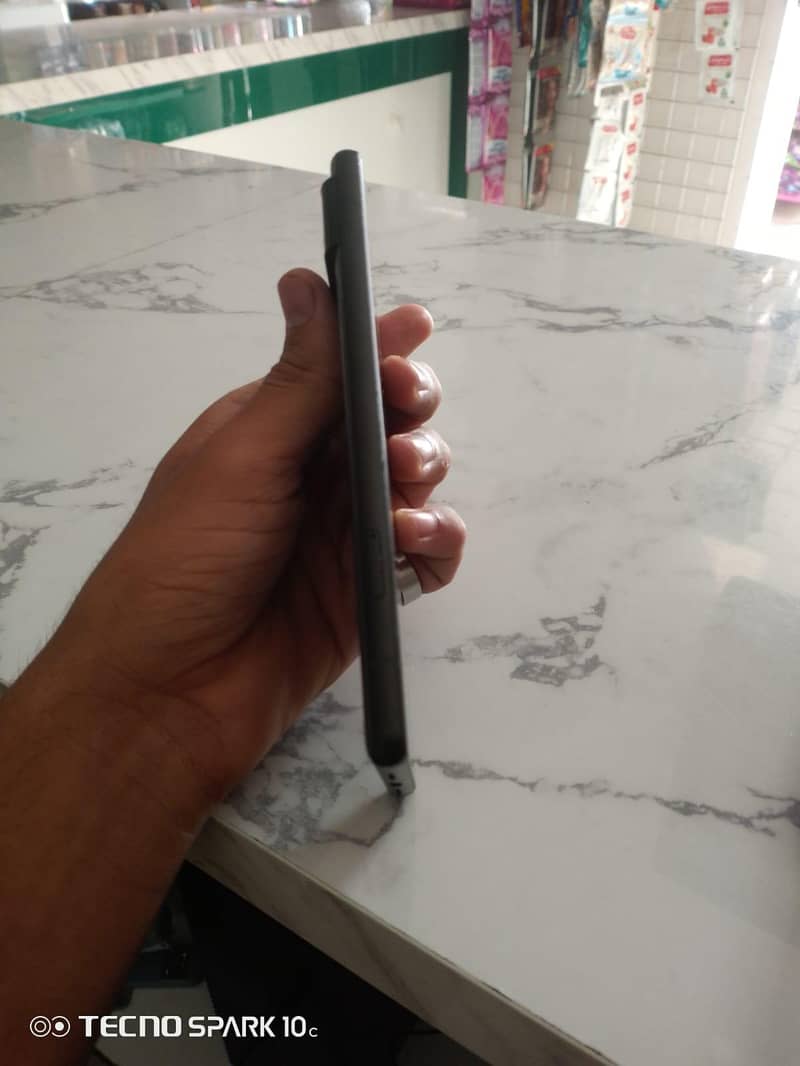 Google Pixel 6 4