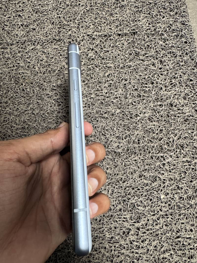 Google Pixel 7a 4