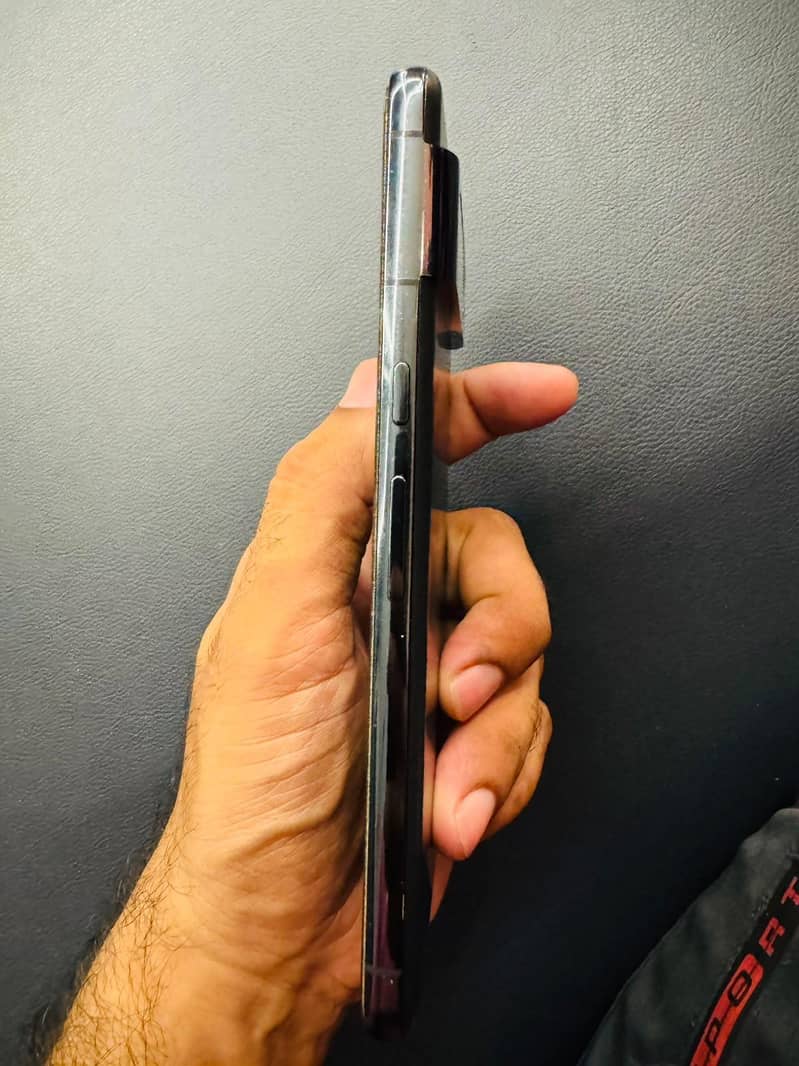 Google Pixel 8 Pro 3