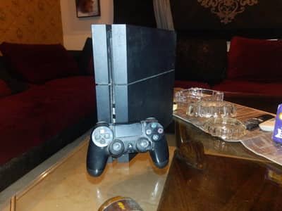 PS4 one controller only 2 game disks used non-jail broken