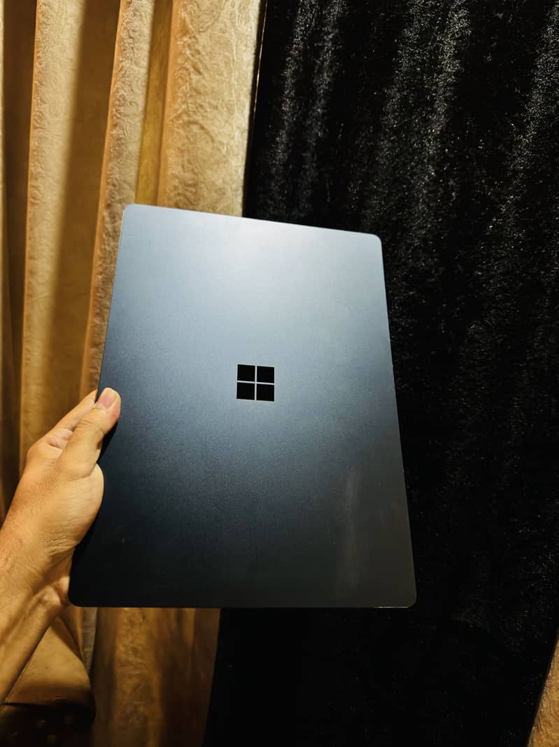 Surface Laptop 3 2