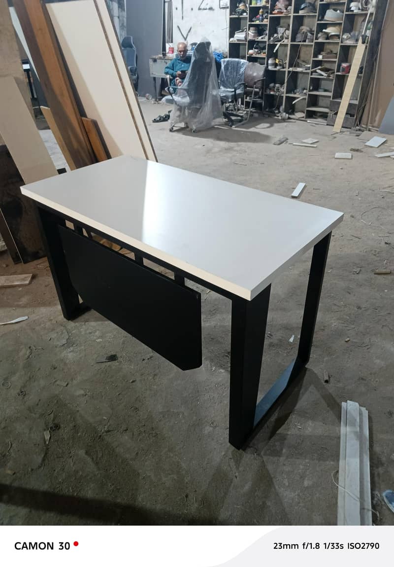 Office table / manager table / study table / workstation desk 3