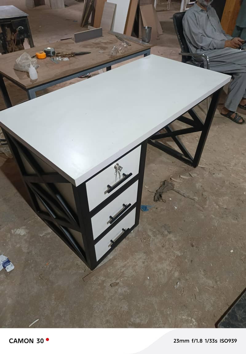 Office table / manager table / study table / workstation desk 5