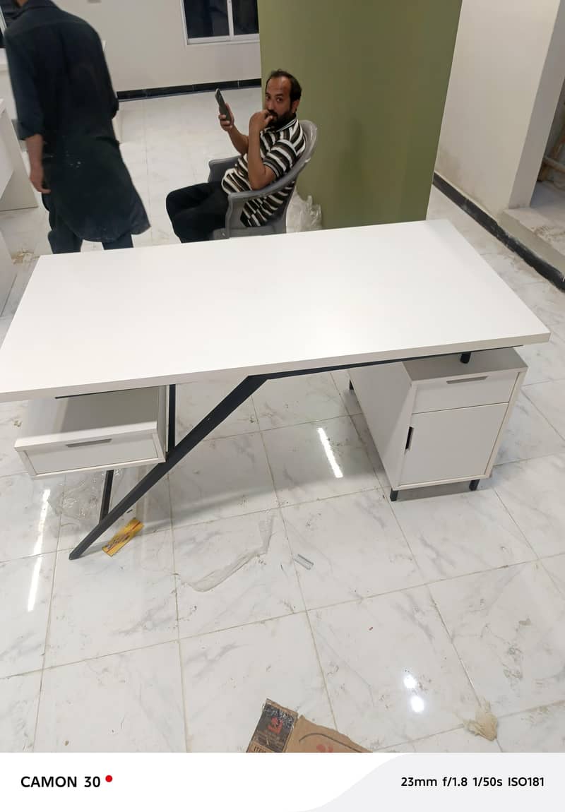 Office table / manager table / study table / workstation desk 6