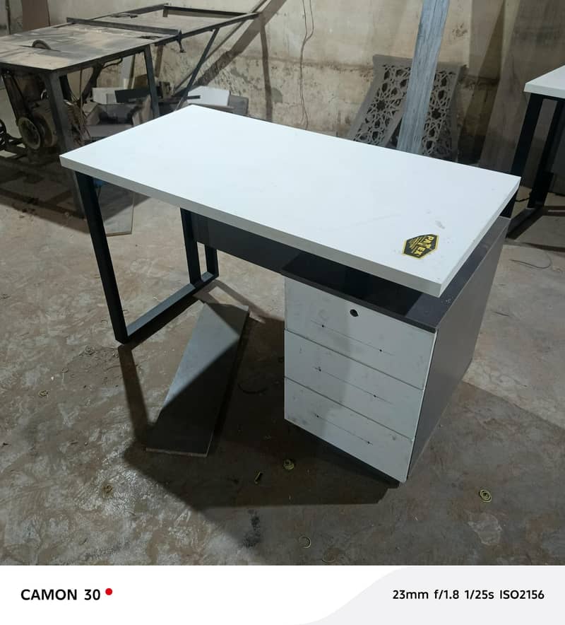 Office table / manager table / study table / workstation desk 12