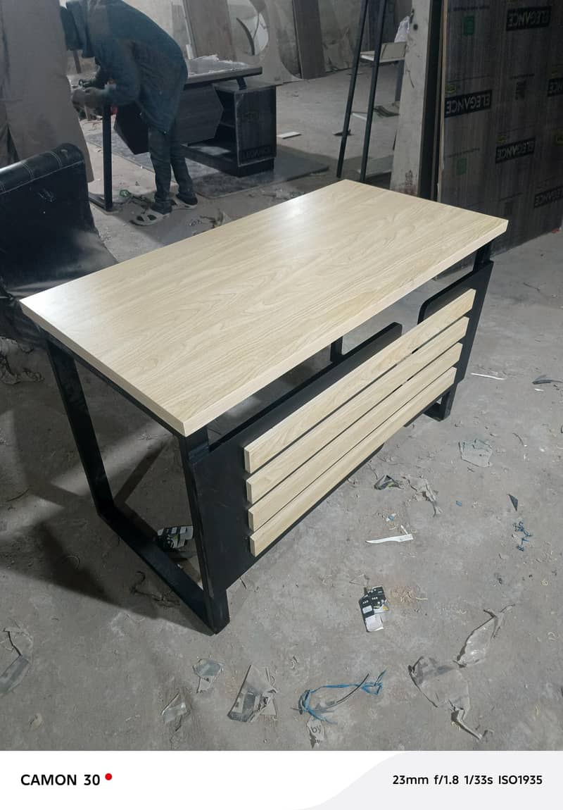 Office table / manager table / study table / workstation desk 14
