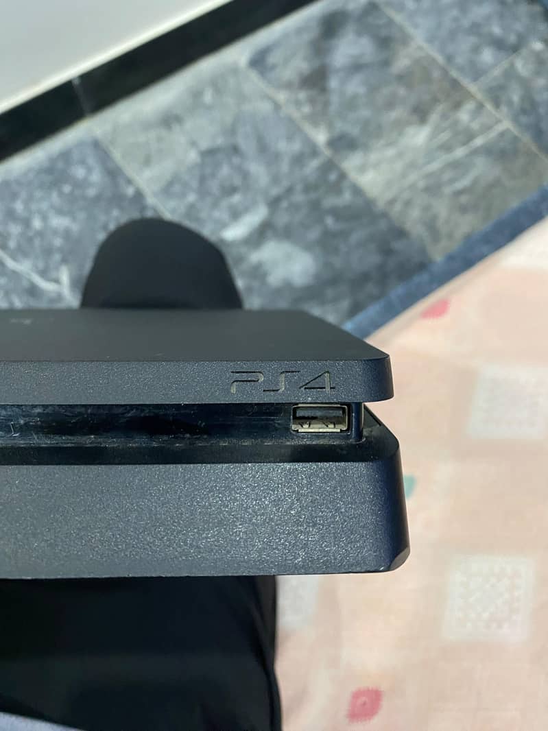 Sony PS4 3