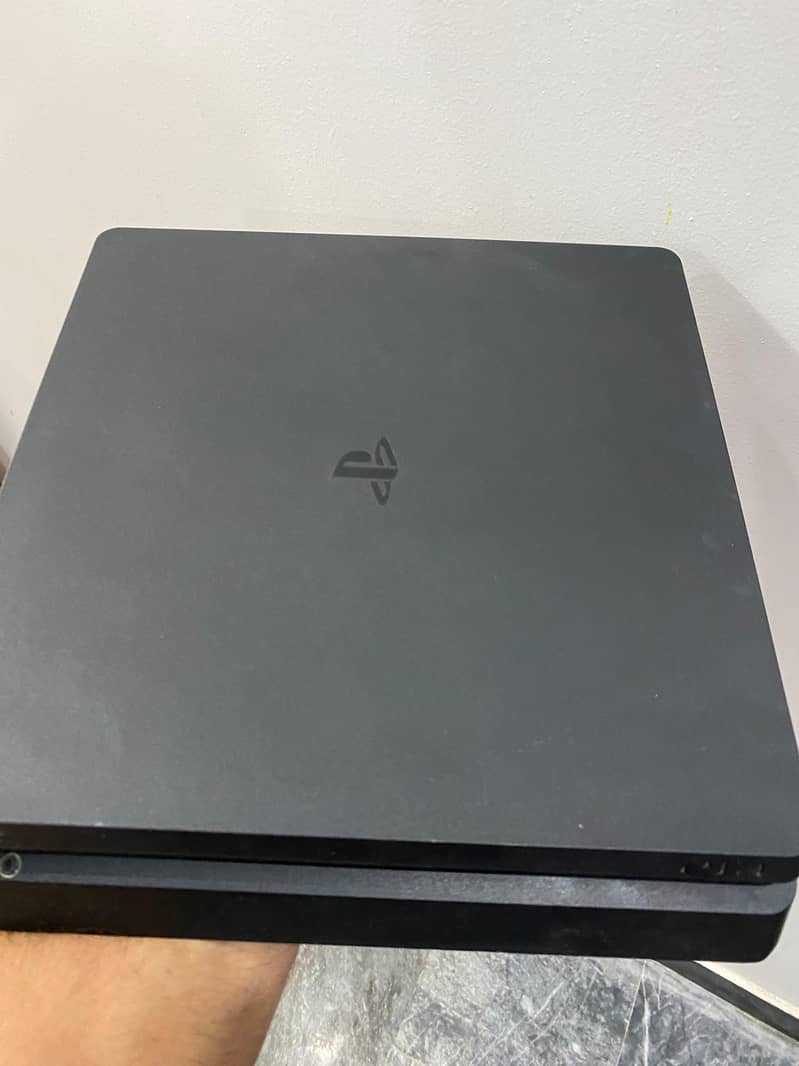 Sony PS4 6
