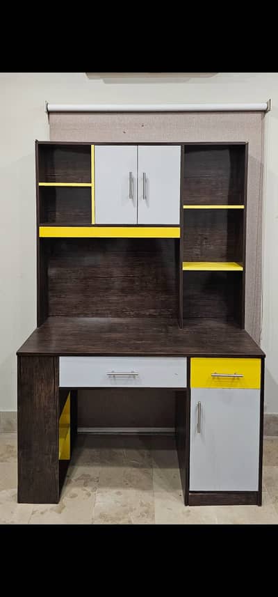 Stylish Study Table / Workstation for Sale
