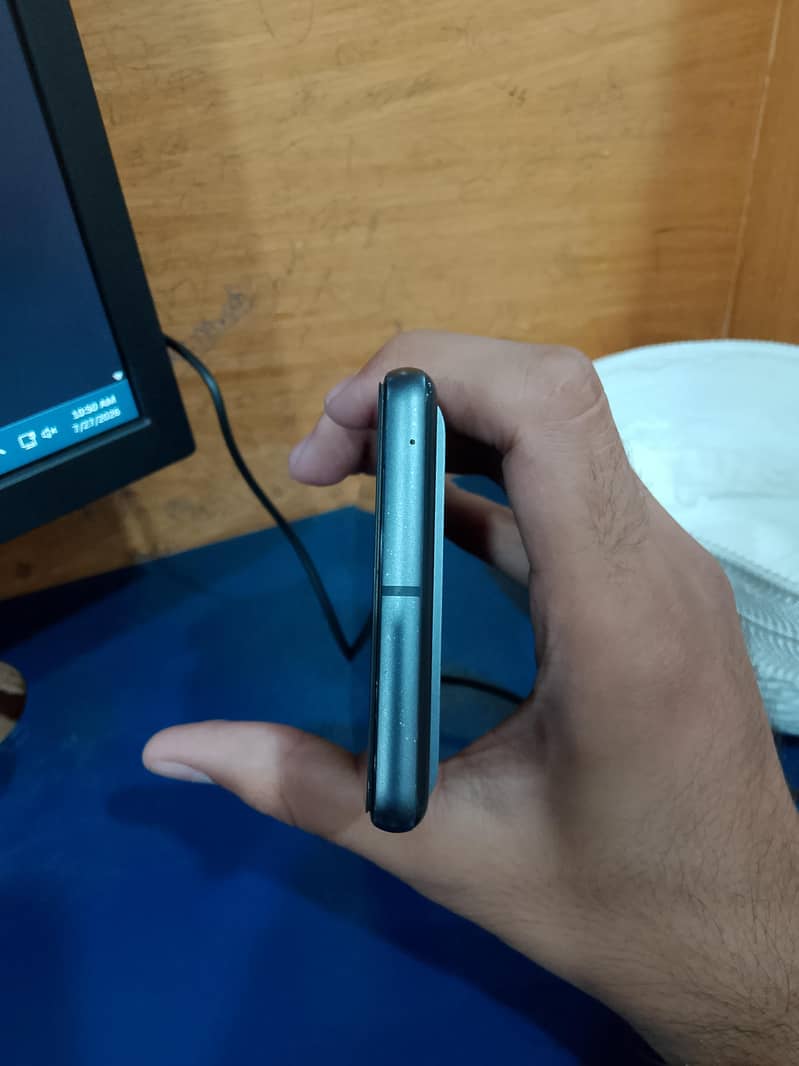 Google Pixel 7 3