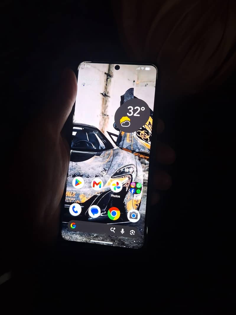 Google Pixel 8 4