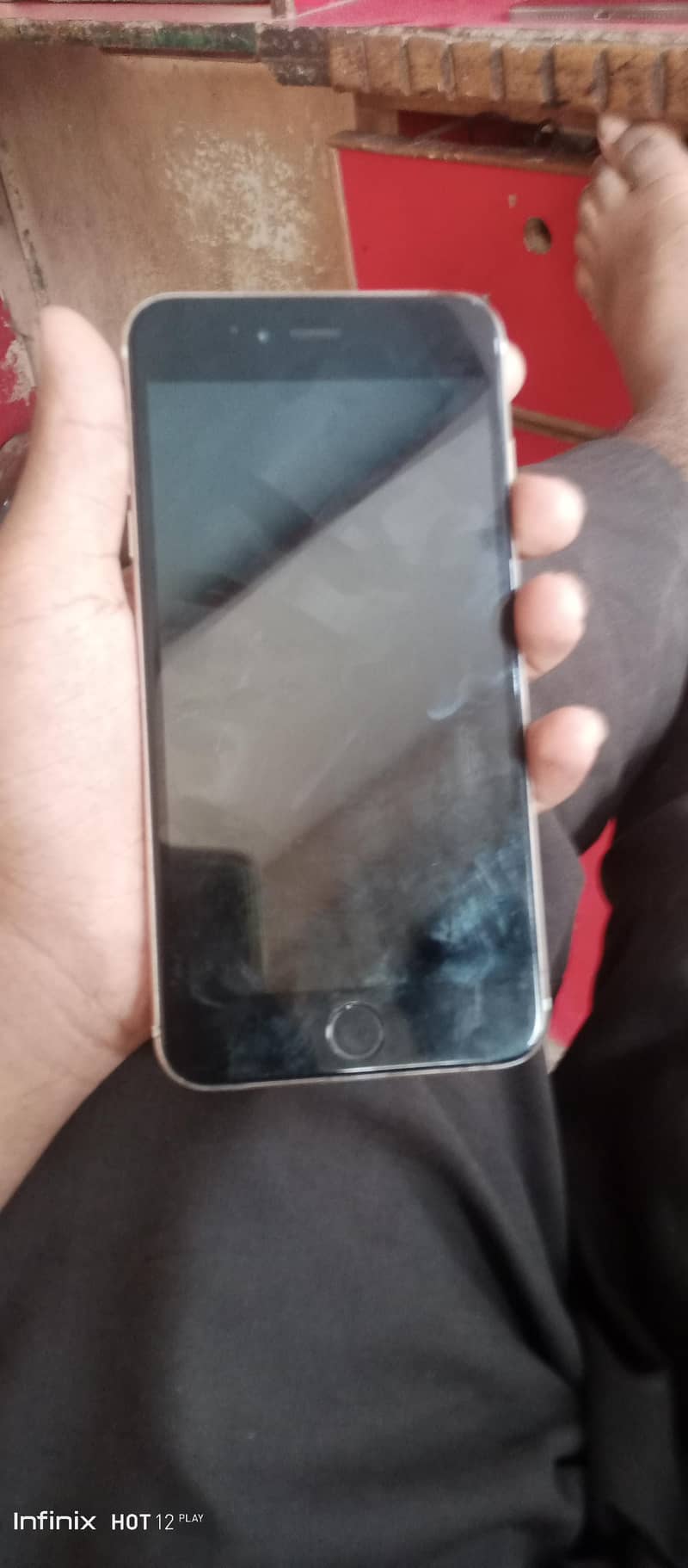 Apple iPhone 7 Plus 1