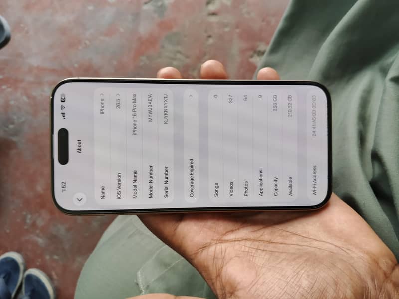 Apple iPhone 16 Pro Max 8