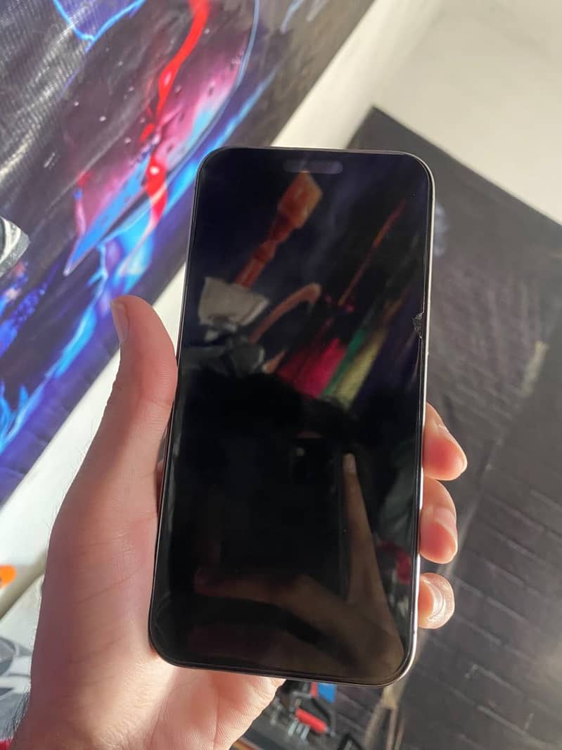 IPHONE 15 PRO MAX 1