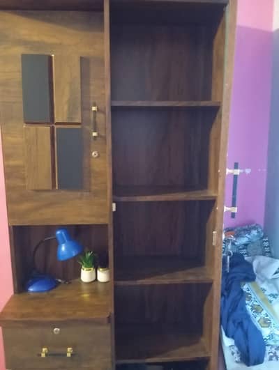 dress table