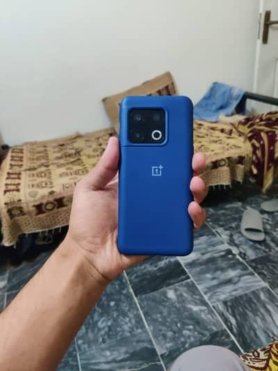 One Plus 10 Pro American model