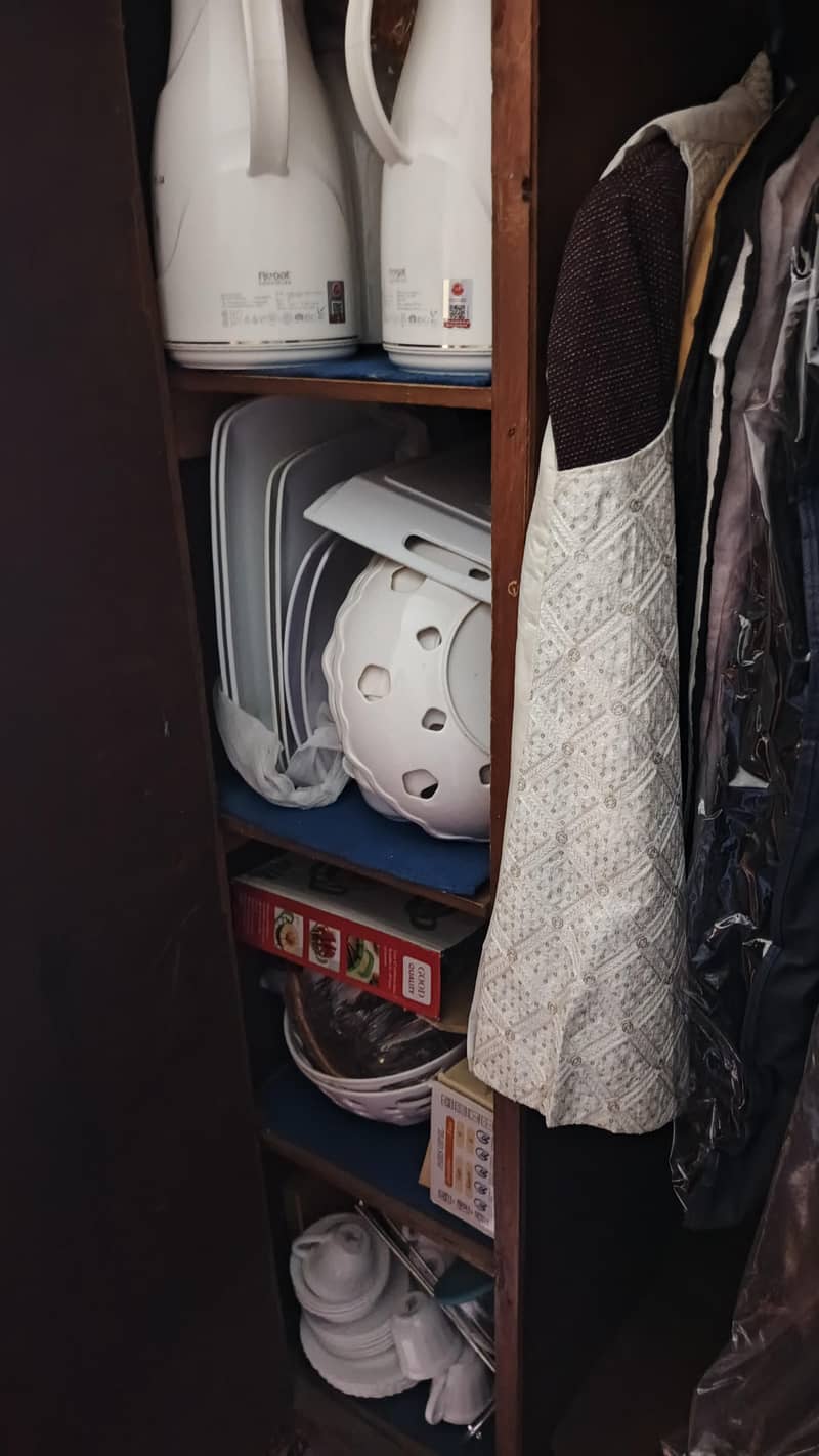 wardrobe 3