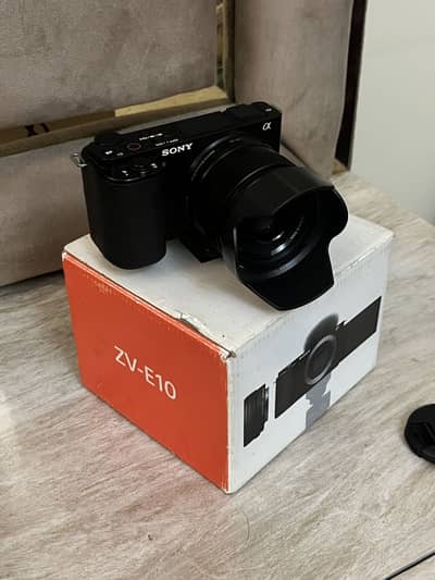 Sony Zv e10  with 35mm lens