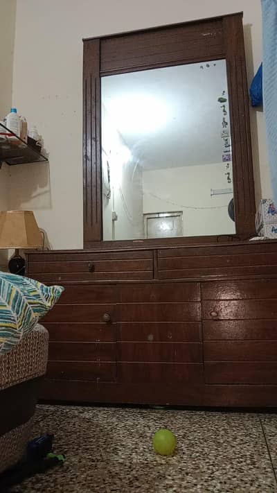bed dressing and suit almari