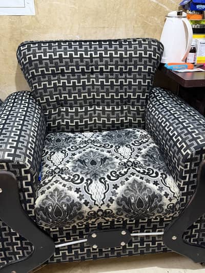 7 seater sofa set in good condition