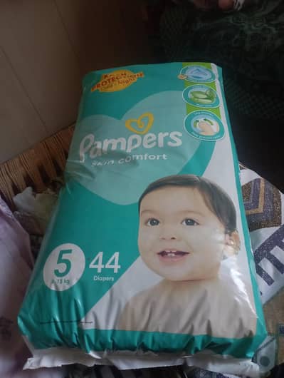 Pampers diapers 5 Number