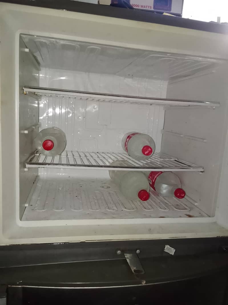 dawlance fridge 4