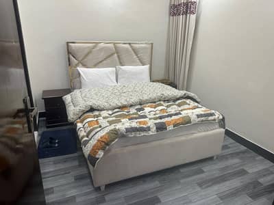 guest house rooms available for daily basis short and long stay