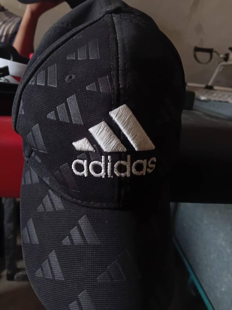 Caps. . 1