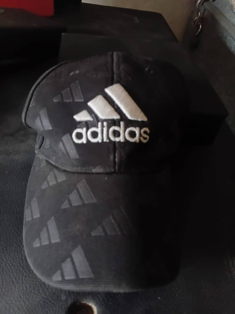 Caps. . 5