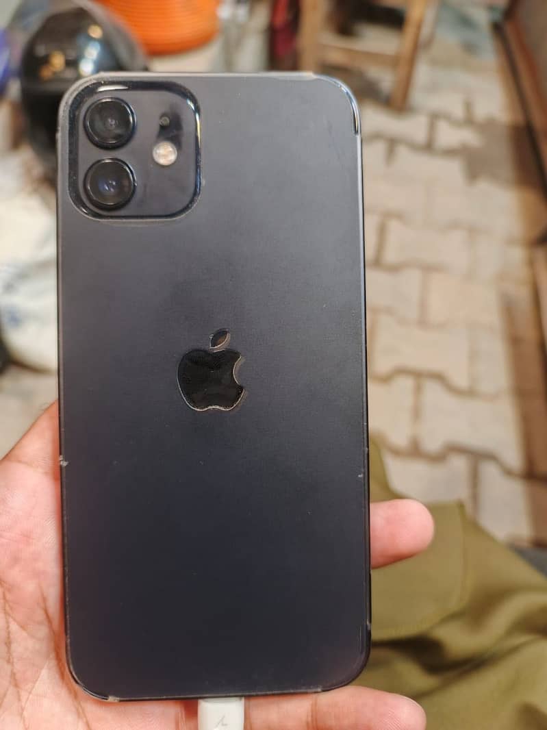 Apple iPhone 12 3