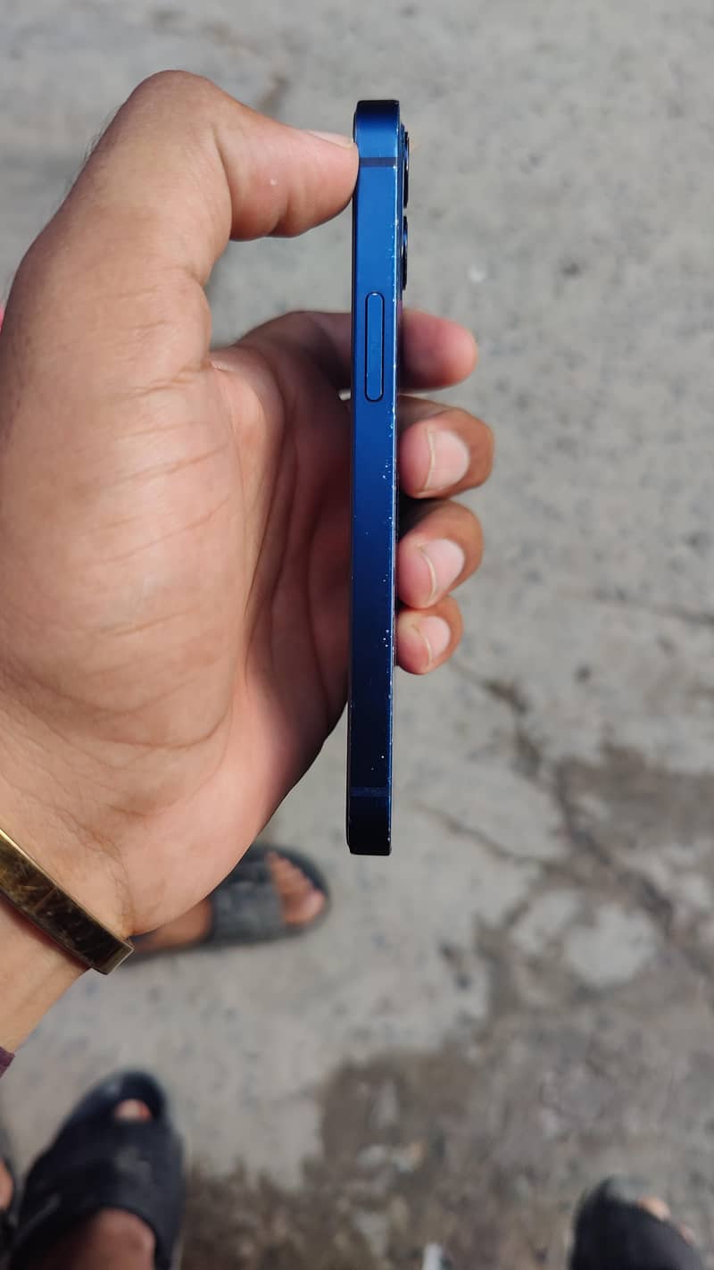 Apple iPhone 12 mini 2