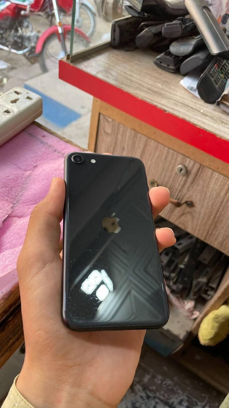 Apple iPhone SE 4