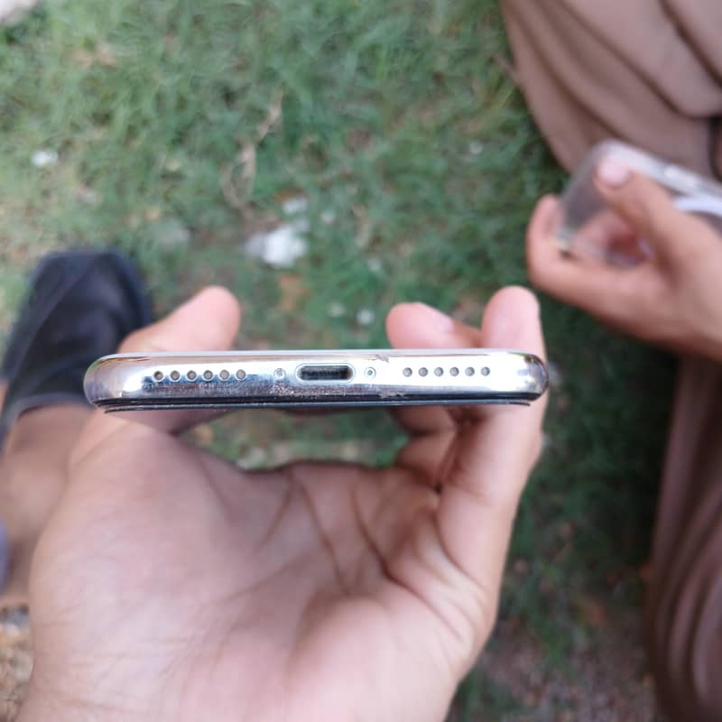 Apple iPhone X 2