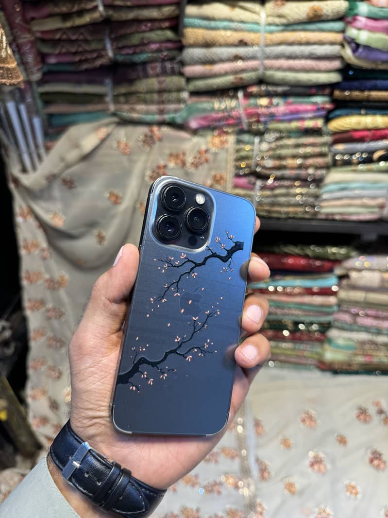 Apple iPhone 13 Pro 1