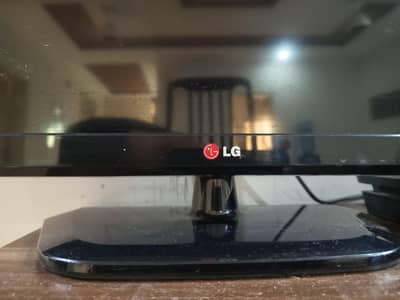 LG 22" Full HD 1080p LCD Monitor – 60Hz – Used – Free HDMI Cable