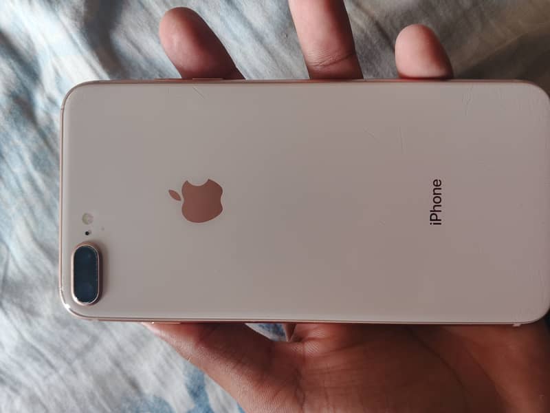 Apple iPhone 8 Plus 2