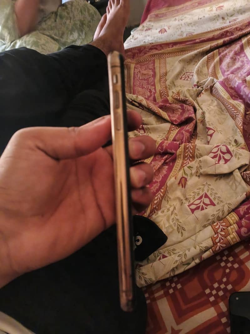 Apple iPhone X 2