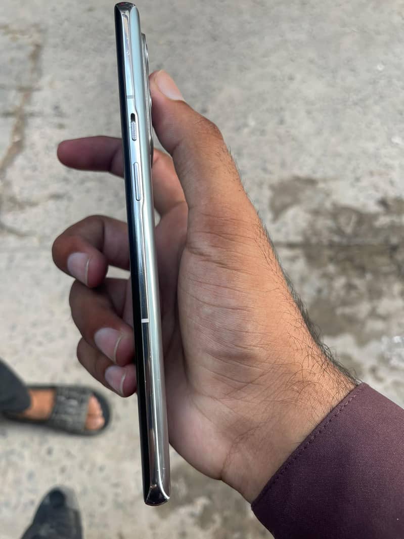 One Plus 9 Pro 3