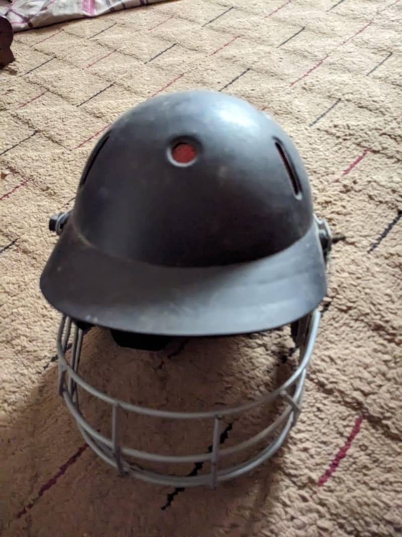 Cricket helmets 0